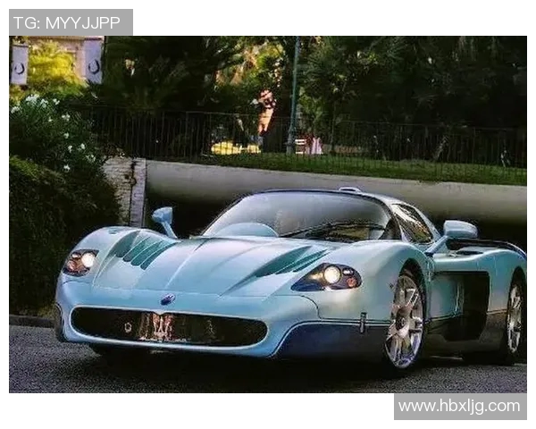 足球明星最爱的豪车车型大揭秘与精彩图片展示